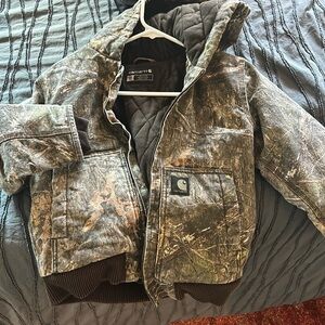 Camo Carhartt Jacket kids small 7/8 EUC